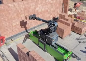 Robotic brickie builds Durham homes