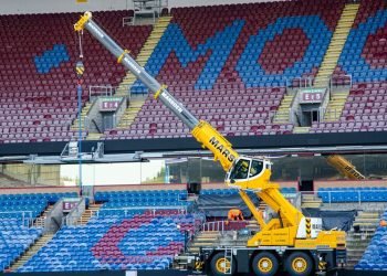Marsden takes supply of Liebherr town crane