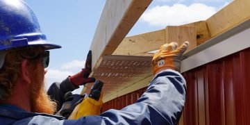 Function of a Pole Barn Staff Foreman: Talents, Tasks & Have an effect on