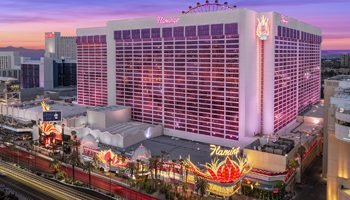 Multi-pool advanced set to make a touch in Vegas