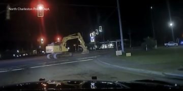 S.C. Guy in Excavator Leads Police in Sluggish-Pace Chase (Video)