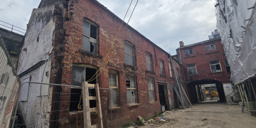 Henley to steer Leeds mill recovery