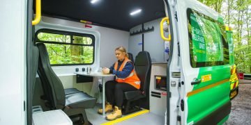 Nixon quits welfare van marketplace as Sunbelt doubles up