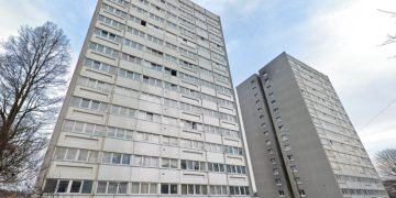 8 Brighton tower blocks to return down