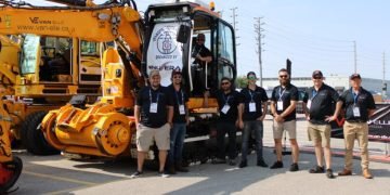 Van Elle makes Canada u-turn
