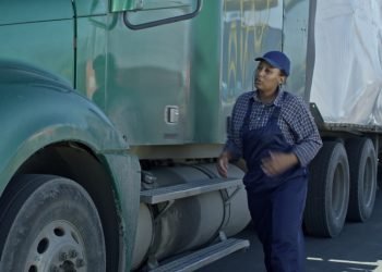 Most sensible Industries That Depend on Semi Trailer Condo Products and services