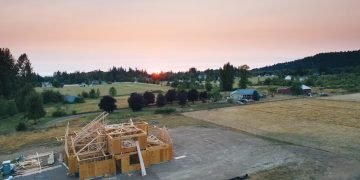 Metal, Salt, and Suburbia: What Householders Can Be informed from Shipbuilders