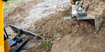 Bonfiglioli effectively exams product equipment for battery-powered mini excavators
