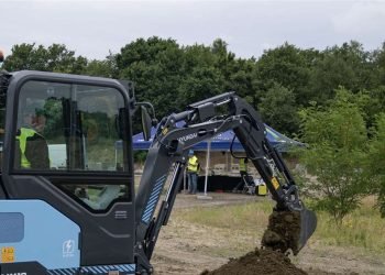 First glance: Hyundai’s new HX19e electrical mini excavator