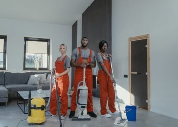 5 Issues to Believe Whilst Opting for the Proper Industrial Cleansing Carrier for Your Trade