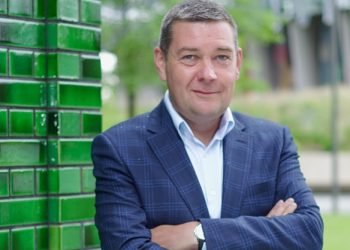 Enlargement for masonry contractor in spite of staircase frustrations