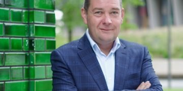 Enlargement for masonry contractor in spite of staircase frustrations