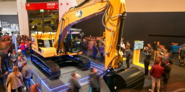 Caterpillar rolls out electrical excavator and wheeled loader prototypes for development