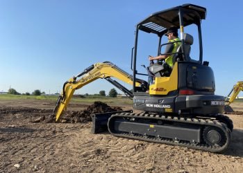 D Sequence mini excavators mark a brand new technology for New Holland