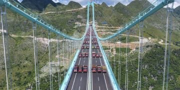 Load Check for International’s Easiest Bridge Is Whole in Guizhou, China