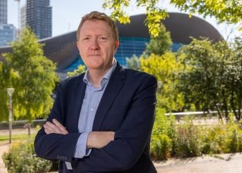 Jacobs replaces Kenny with Sanderson