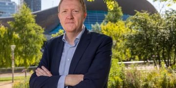 Jacobs replaces Kenny with Sanderson
