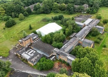 Outdated Stockport highschool comes down