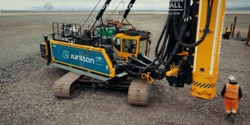 Bullivant trials battery-powered piling rig on Morgan Sindall web page