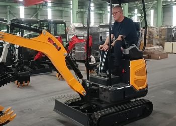 Methods to Leverage OEM Services and products for Your Small Excavator Trade