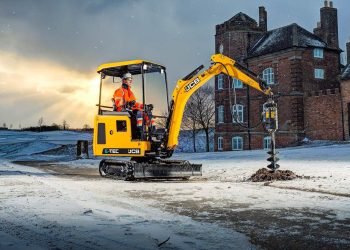 JCB’s first ‘electrical’ excavator breaks floor