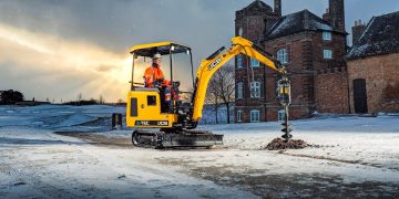 JCB’s first ‘electrical’ excavator breaks floor