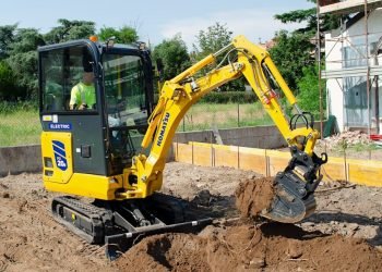 Komatsu PC20E-6 electrical mini excavator