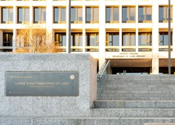 DOL strikes to repeal unbiased contractor rule