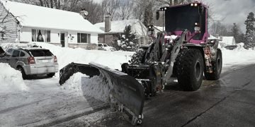 AMI Rid Plow Boosts Snow Clearing for Loaders & Backhoes