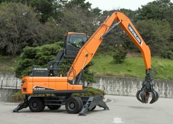 Develon’s new DX270WMH-7 Subject material Handler made for heavy lifting