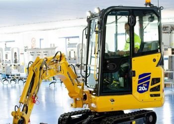 Komatsu electrical mini gives ‘life like operating day’ operation