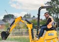 The facility of the Solar: UK landscaper runs JCB micro excavator on sun The facility of the Solar: UK landscaper runs JCB micro excavator on sun