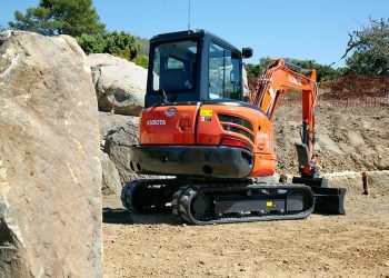 Fast knowledge: Best-selling mini excavators in 2024-2025