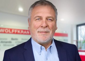 Holder returns to Wolff UK