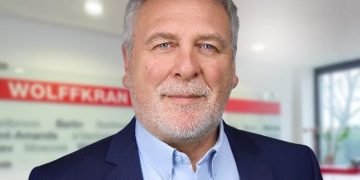 Holder returns to Wolff UK