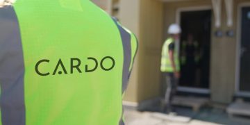 Dacorum helps to keep Cardo on for repairs paintings