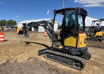 Deere upgrades 17 P-Tier & 26 P-Tier mini excavators