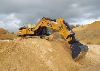 First 80-tonne Sany excavator delivered