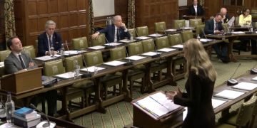 Client coverage minister pours chilly water on developers’ licence proposal