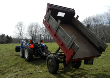 Methods to Construct a Protected, Dependable Trailer for Your Small Farm