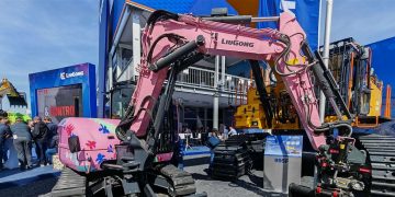 Exports and home gross sales of Chinese language excavators and loaders surge