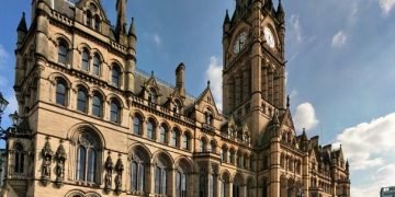 Manchester the town corridor refurbishment prices leap to £525m