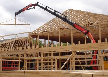 Proximity to slopes instrument for loader cranes