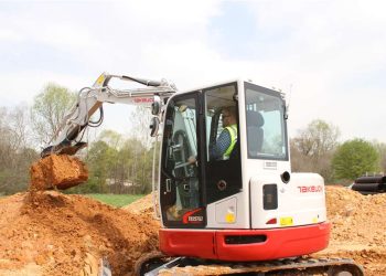 Takeuchi brings new full-rotation mini excavator to US