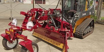 New SharpGrade G116 Grader Blade Attachment Has Retractable Wheels