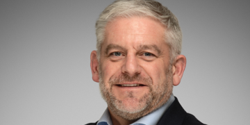 Marshalls sticks with Bourne as CEO