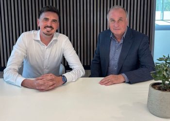 Munnelly posts solid ends up in face of demanding situations Munnelly posts solid ends up in face of demanding situations