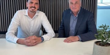 Munnelly posts solid ends up in face of demanding situations