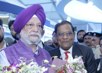 Jio-bp’s launches Engine-Cleansing ACTIVE Era Petrol with Up To 100 km Additional Power consistent with annum at No Additional Price Jio-bp’s launches Engine-Cleansing ACTIVE Era Petrol with Up To 100 km Additional Power consistent with annum at No Additional Price