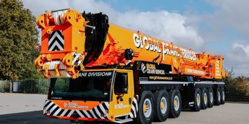 International Crane provides fourth 700-tonner